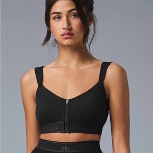 ALO Yoga Black Front-Zip Sports Bra